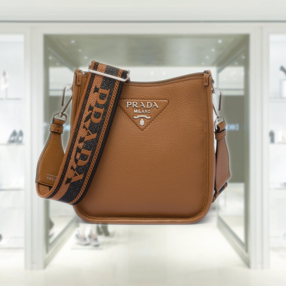 ☆韓国の人気☆【PRADA】☆レザー mini shoulder ba.g☆正規品☆ pr-2404-0072.jpg?v=1713442462