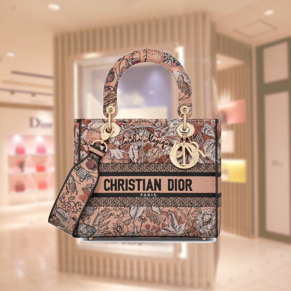 ★Dior★LADY D-LITE バッグ ミディアム Dior MEDIUM LADY D-LITE BAG M0565ORZI_M973 – BORDER-GARA