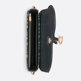 Medium Saddle Pouch with Chain