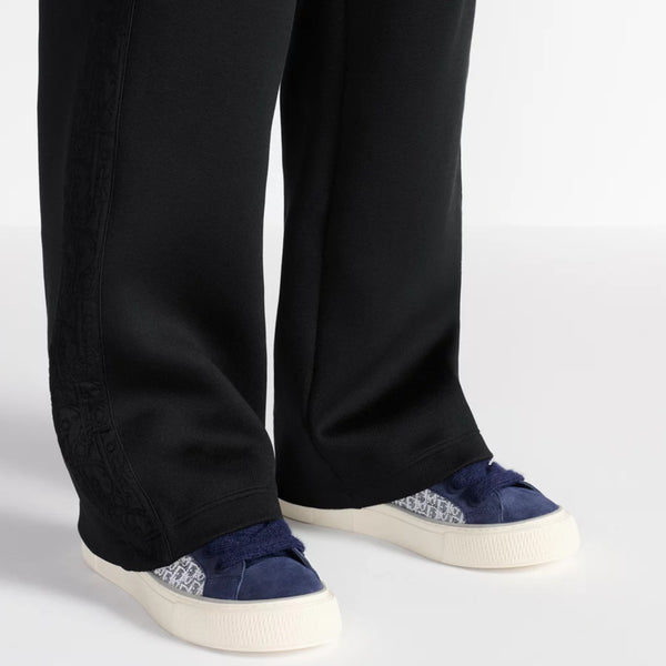B33 Spin Sneaker 