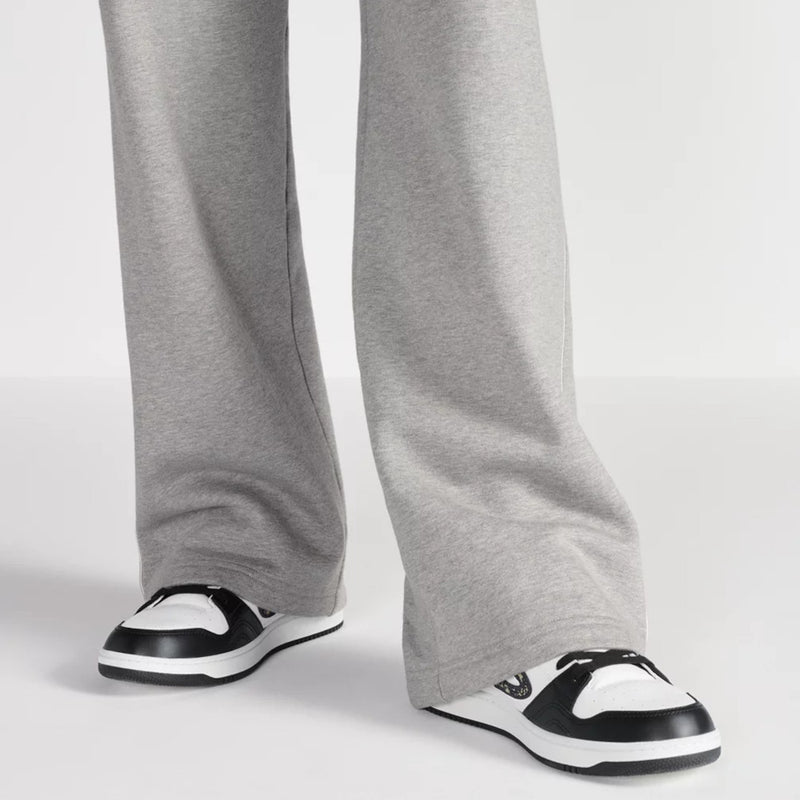 B57 Dribble Low Top Sneaker