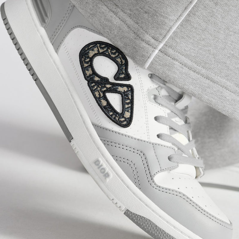 B57 Dribble Low Top Sneaker