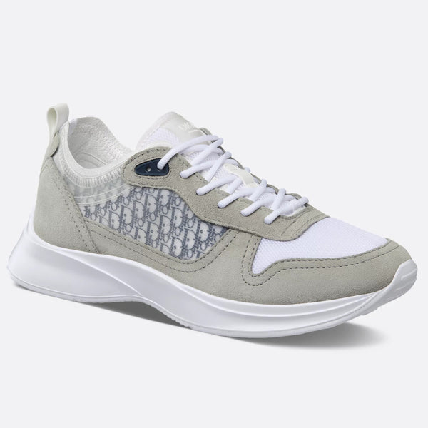 B25 Runner Sneaker