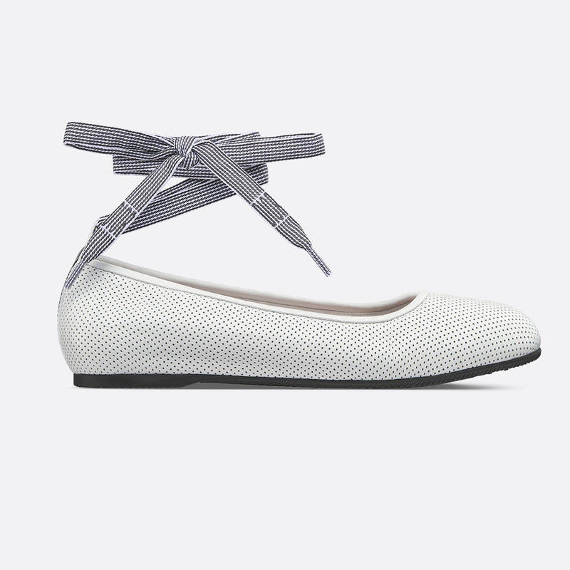 D-Journey Lace-Up Ballet Flat