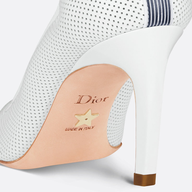 D-Journey Lace-Up Pump