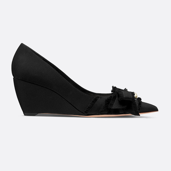 Adiorable Wedge Pump