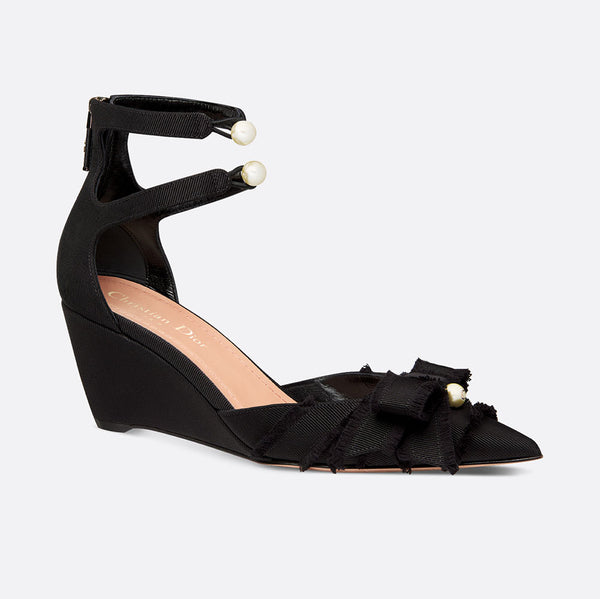Adiorable Wedge Pump