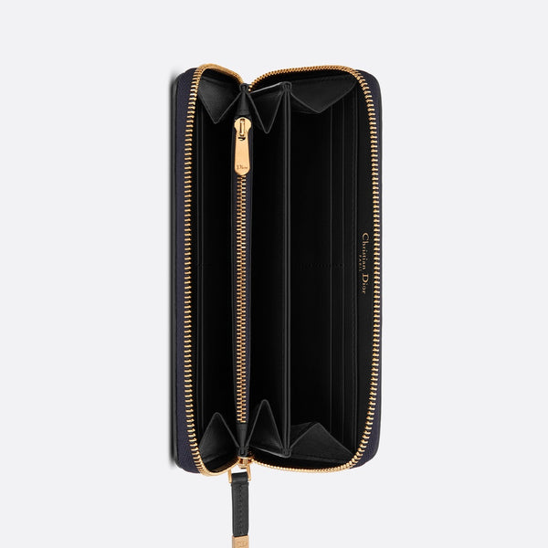 30 Montaigne Voyageur Long Wallet
