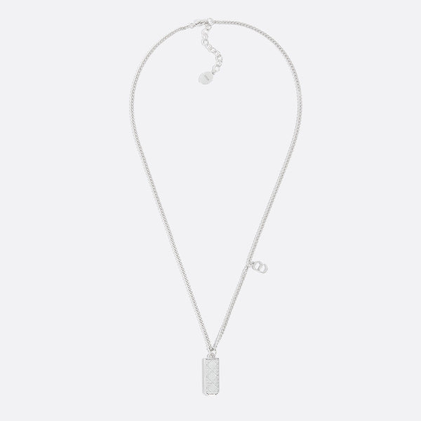 Cannage Plate Pendant Necklace