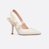 J'Adior Slingback Pump
