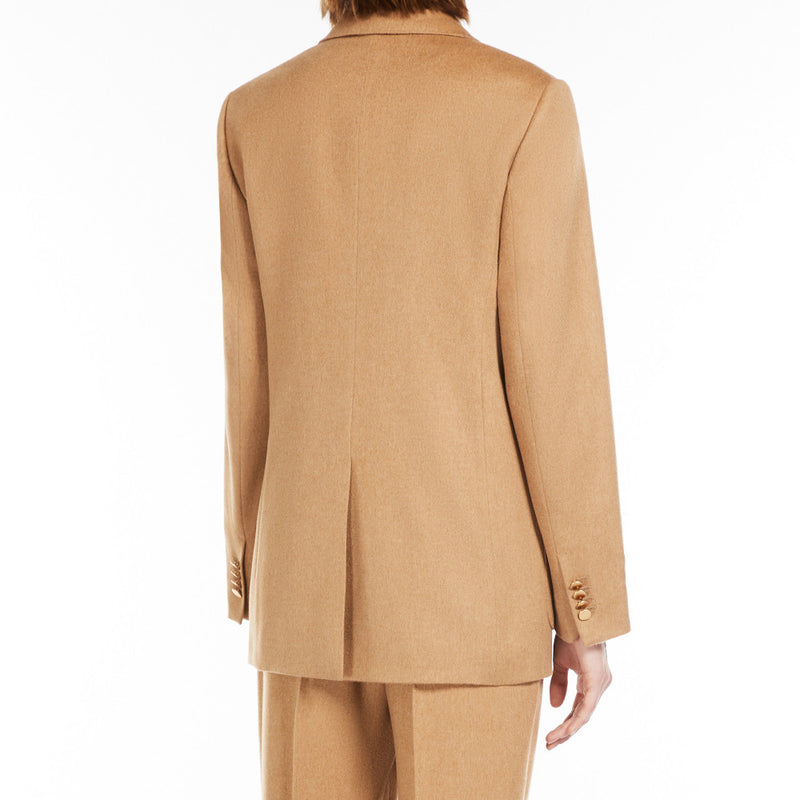 Single-breasted camel blazer