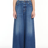 Wide-leg denim jeans