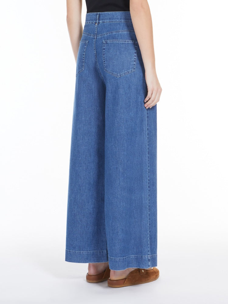 Wide-leg denim jeans