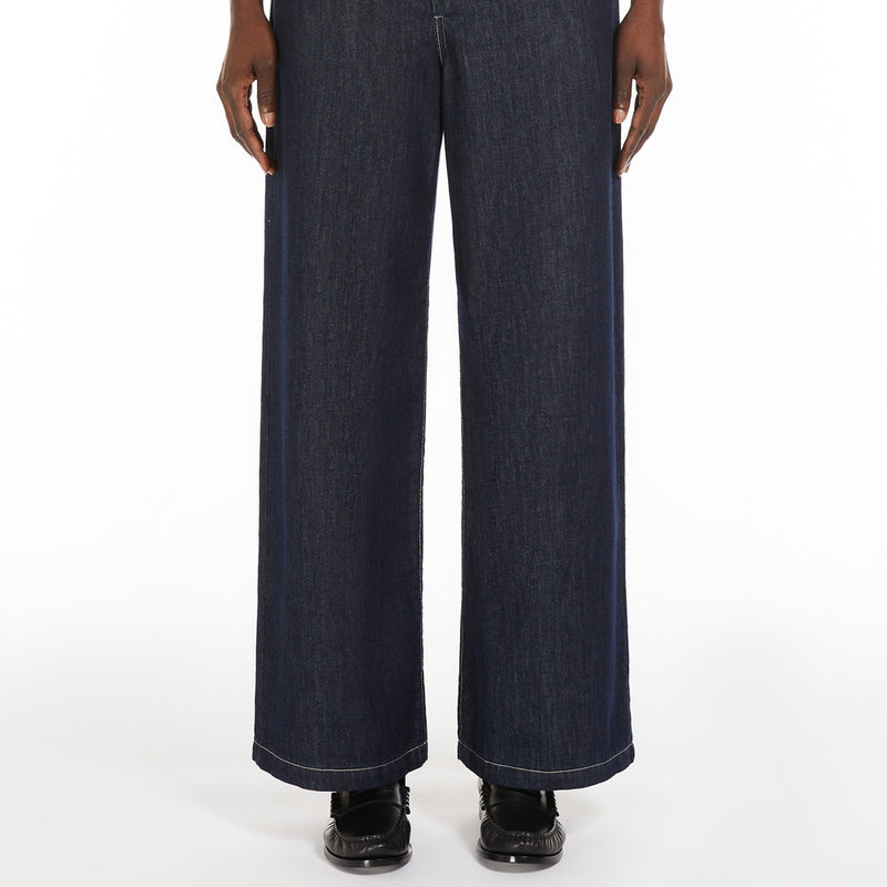 Wide-leg denim jeans