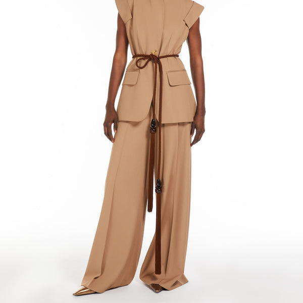 Sleeveless gabardine jacket
