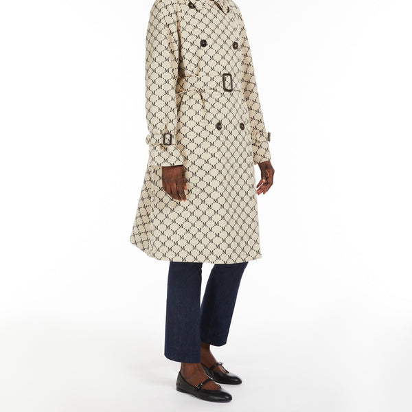 Double-breasted trench coat in water-repellent jacquard