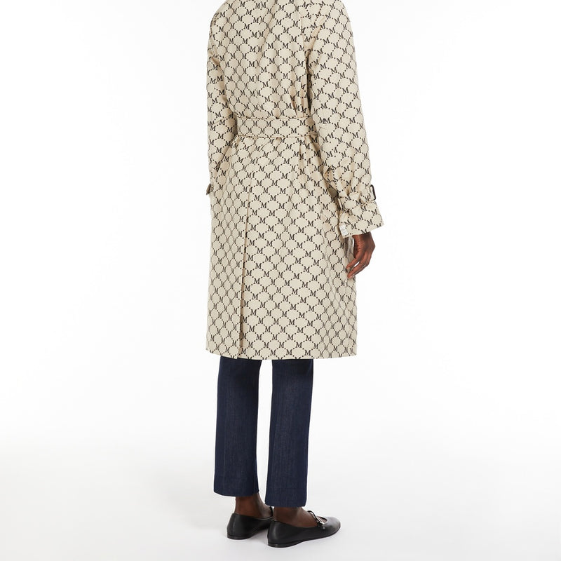 Double-breasted trench coat in water-repellent jacquard