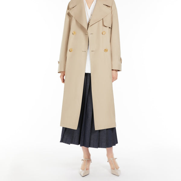 Double-breasted trench coat in water-repellent twill