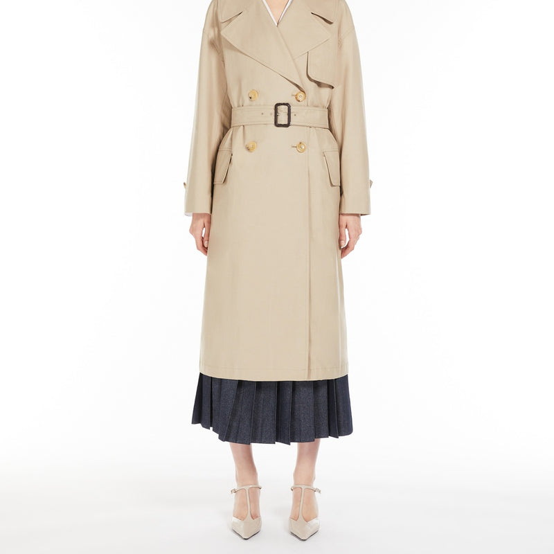 Double-breasted trench coat in water-repellent twill