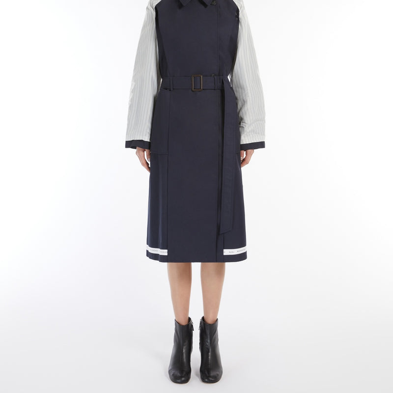 Reversible trench coat in water-repellent gabardine