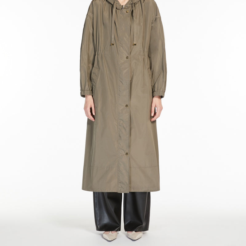 Long, water-repellent taffeta parka