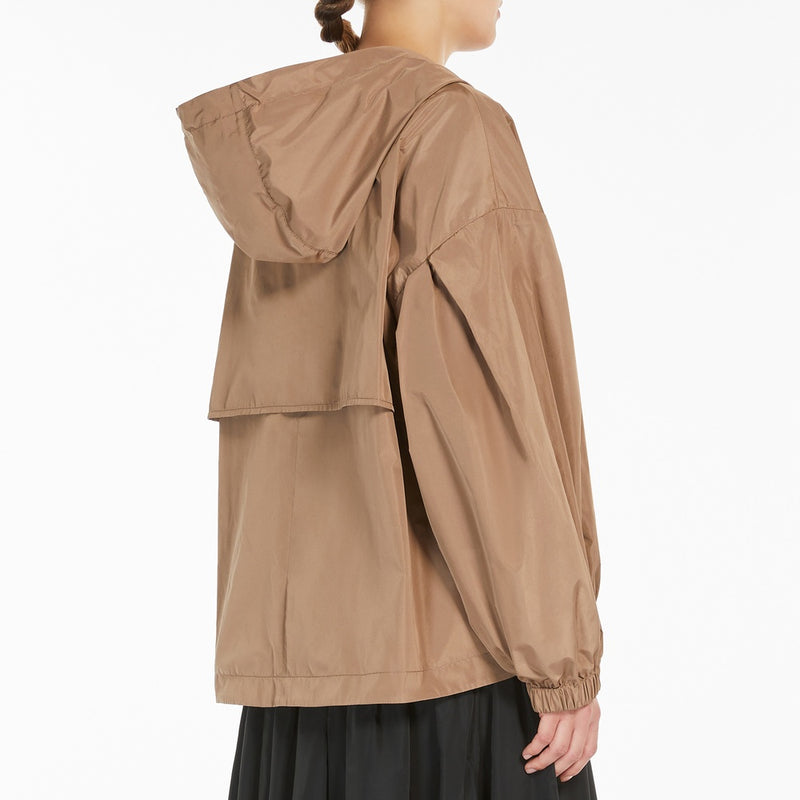 Water-repellent taffeta parka