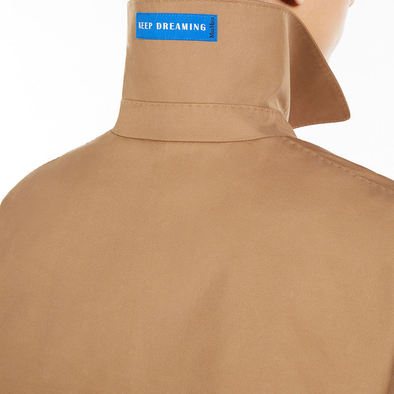 Short trench coat in water-repellent twill