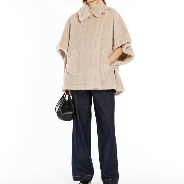 Alpaca wool teddy cloak