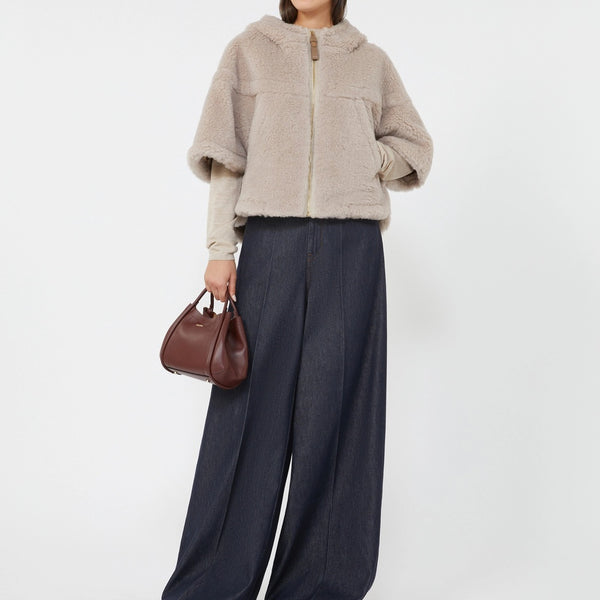 Boxy alpaca wool teddy cape