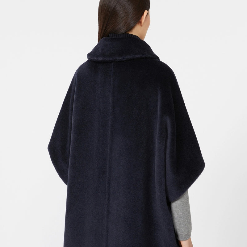 Alpaca cape