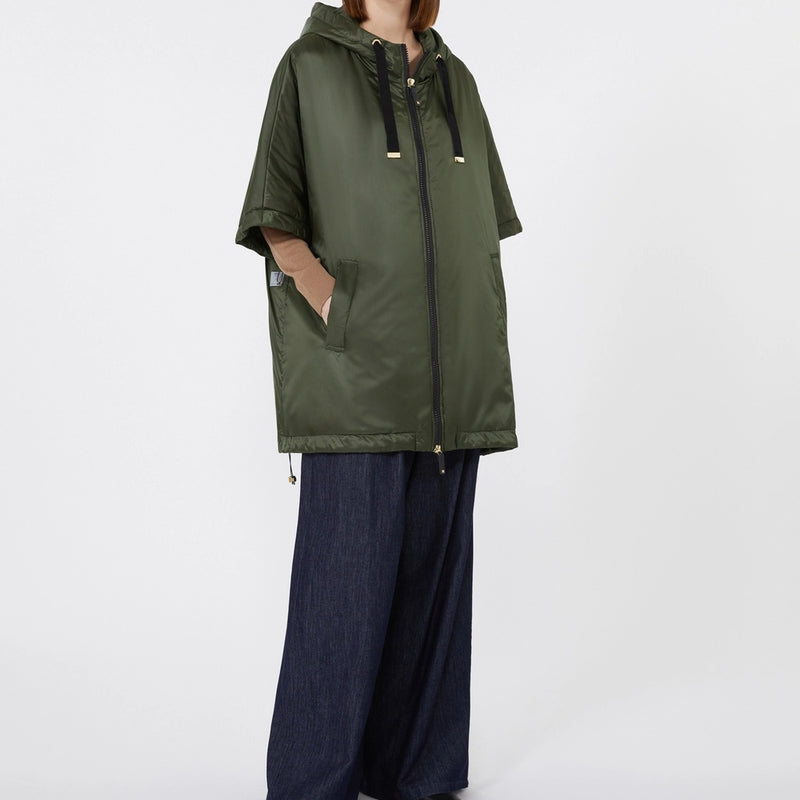 Quilted hooded cape in water-repellent canvas