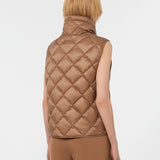 Water-repellent nylon gilet