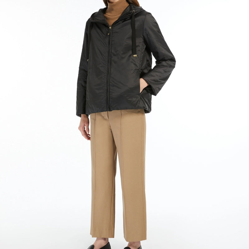 Quilted jacket with hood in water-repellent canvas