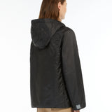 Quilted jacket with hood in water-repellent canvas