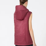 Quilted vest in water-repellent canvas with hood