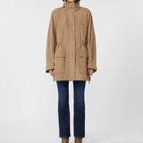 Water-repellent taffeta windbreaker