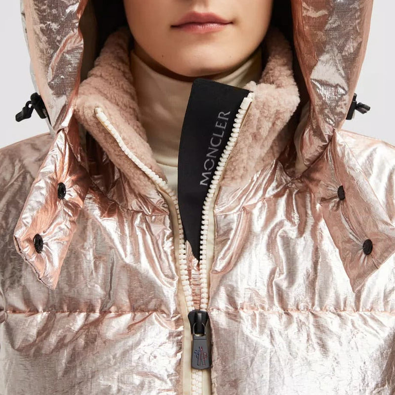 Trevelin Short Down Jacket