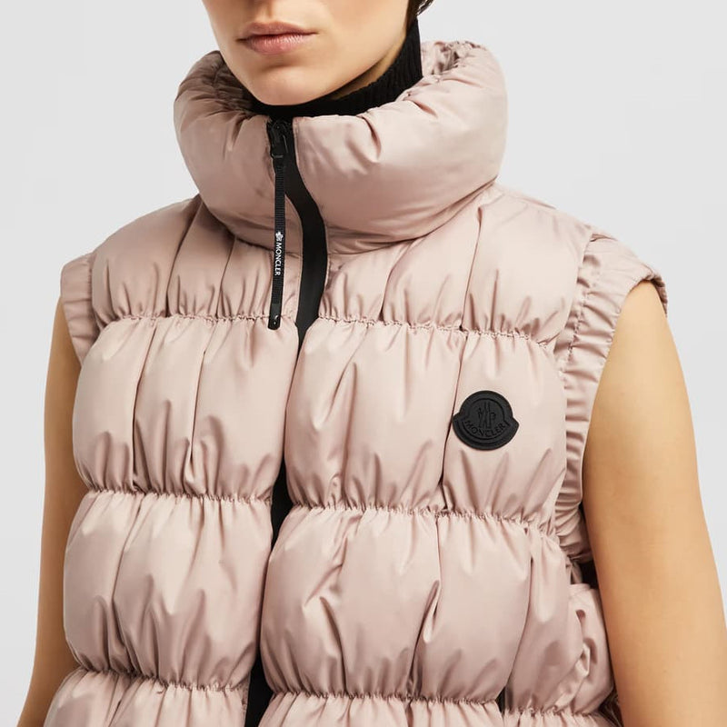 Apriate down vest