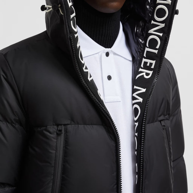 Montcla Short Down Jacket