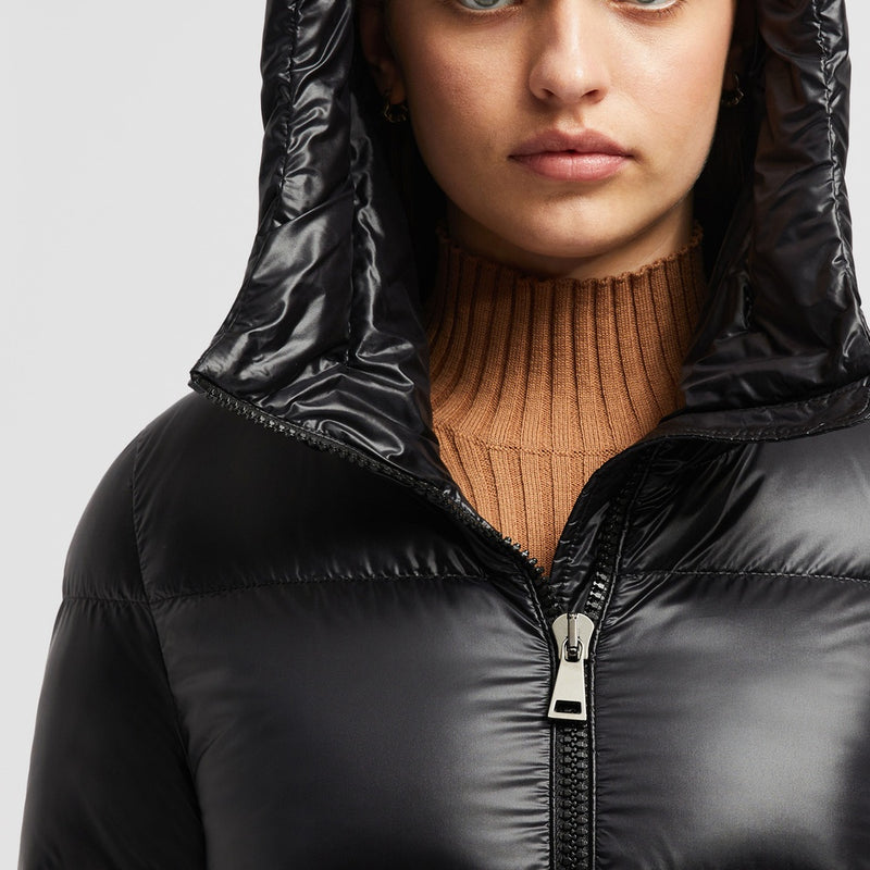 SERITTE HOODED SHORT DOWN JACKET