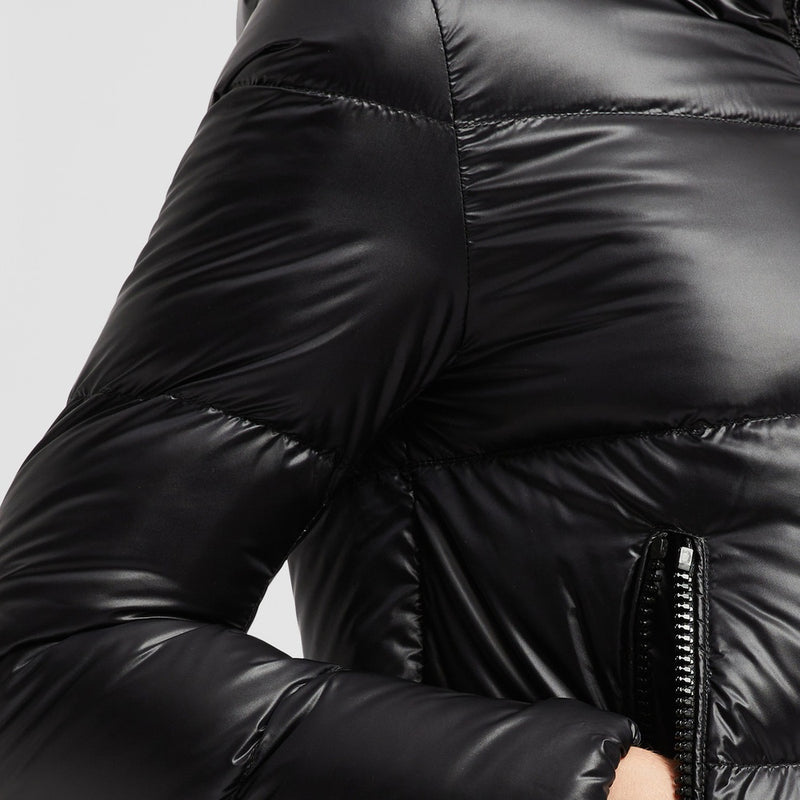 SERITTE HOODED SHORT DOWN JACKET