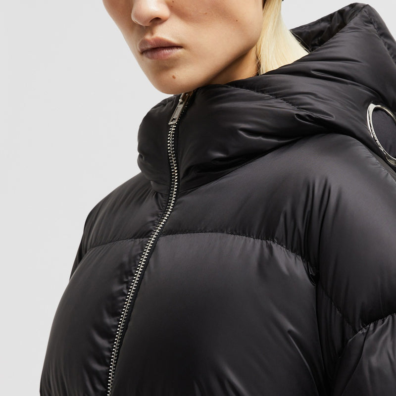 MONCLER X WILLOW SMITH SKAARA HOODED SHORT DOWN JACKET