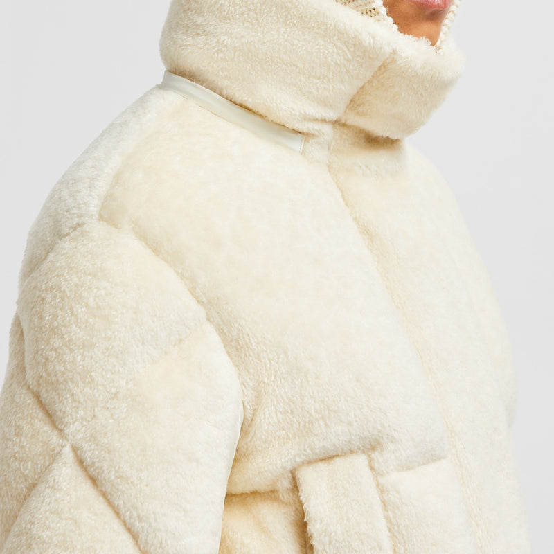 BRYSUR HOODED TEDDY SHORT DOWN JACKET