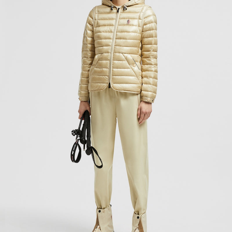 KARURA 2-IN-1 HOODED SHORT DOWN JACKET