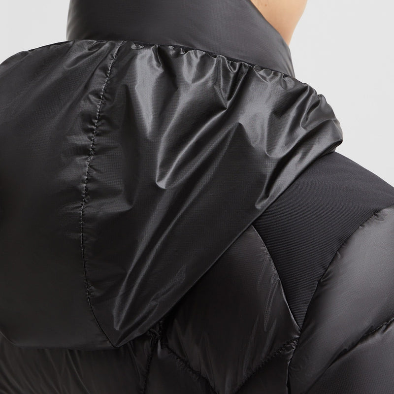 GRAMONT HOODED GEOMETRIC-QUILTED SHORT DOWN JACKET