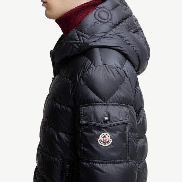 Najan Hooded Short Down Jacket