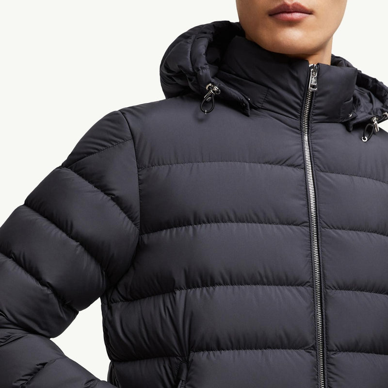 Arneb Hooded Short Down Jacket
