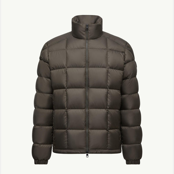 Eglise Square-Quilted Hooded Short Down Jacket
