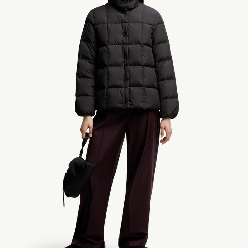 Cochevinne Square-Quilted Short Down Jacket