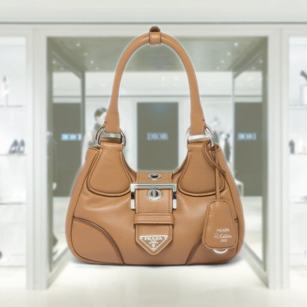 VIP.PRADA Moon Padded Nappa Handbag 関送込 PRADA Prada Moon padded nappa-leather bag